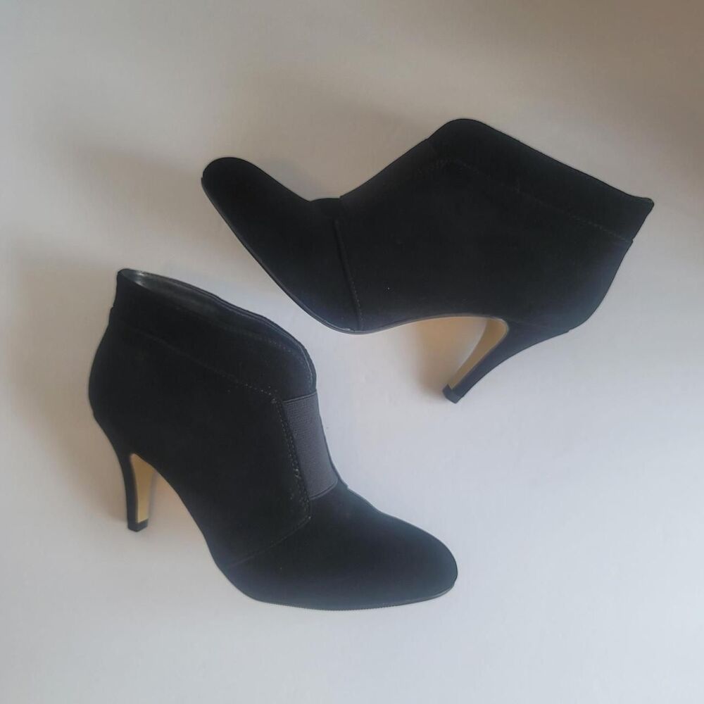 Adrienne Vittadini Ankle Booties Heels Black Suede Women's Size 6.5 NWT